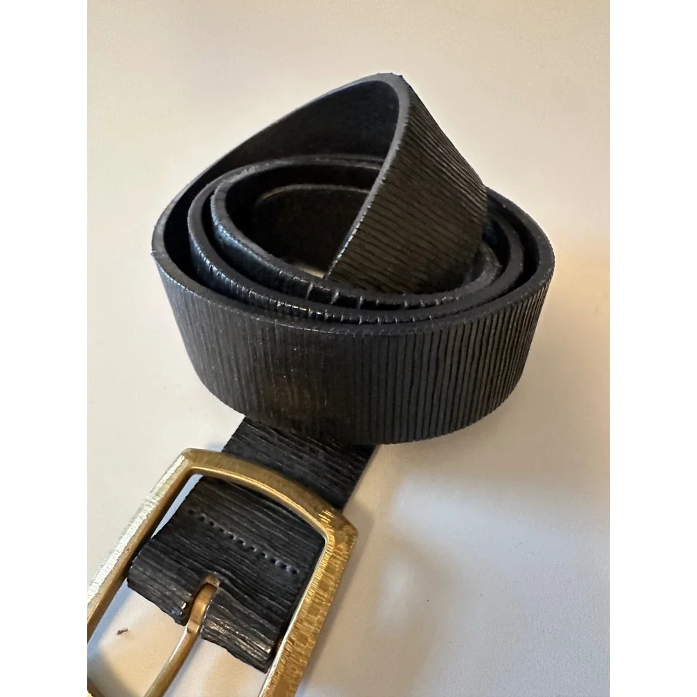Streets Ahead Black Ribbed Leather Belt with Brass Hammered Buckle